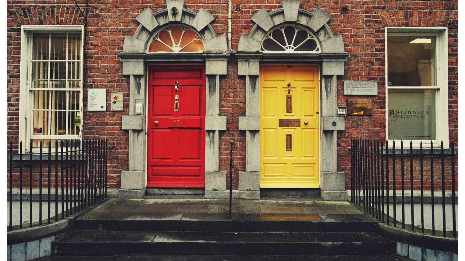 Insurance Broker vs. Agent: The Difference That Can Cost You on a Claim